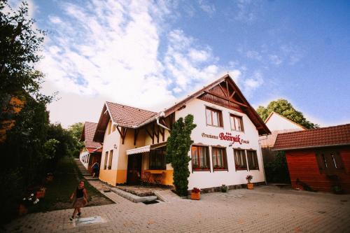 Odorheiu Secuiesc Bed & Breakfast | Bosnyák Panzió
