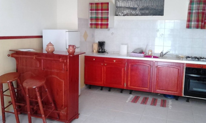 Goyave House | BOTTOM OF VILLA QUIET AND WELL EQUIPPED