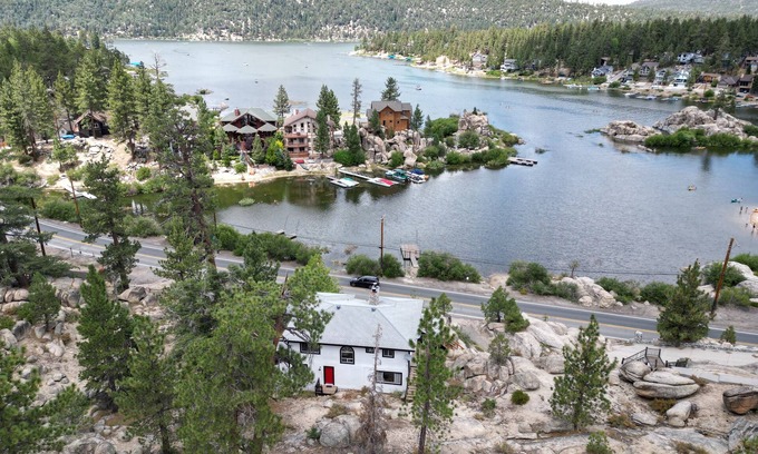 Boulder Bay House | Boulder Bay Farmhouse private dock + AC ❄️