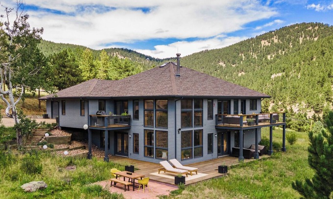 Boulder House | Boulder Mountain Wellness Retreat!