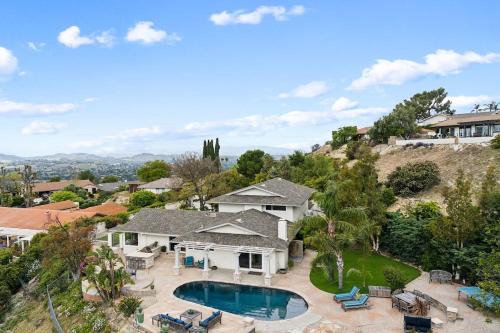 Thousand Oaks House | Bouquet Cottage home