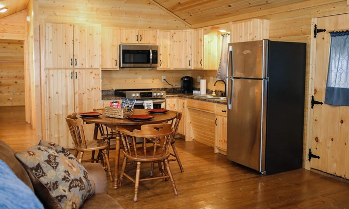 Bardstown Cabin | Bourbon Country Escape - Cabin in the heart of the bourbon trail