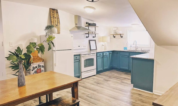 Lexington Apartment | Bourbon Trail - Loft in Downtown Lexington