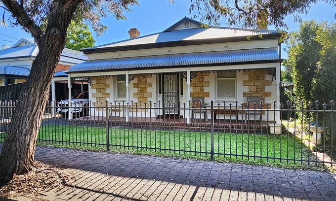 Unley House | Boutique Comfort in Unley – Your Home Away from Home- Minutes from CBD