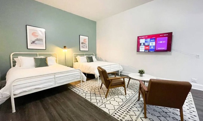 Thunder Bay Apartment | Boutique Hotel #5 - 2 Queen beds