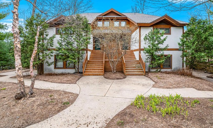 Boyne Falls Apartment | Boyne Mountain Getaway