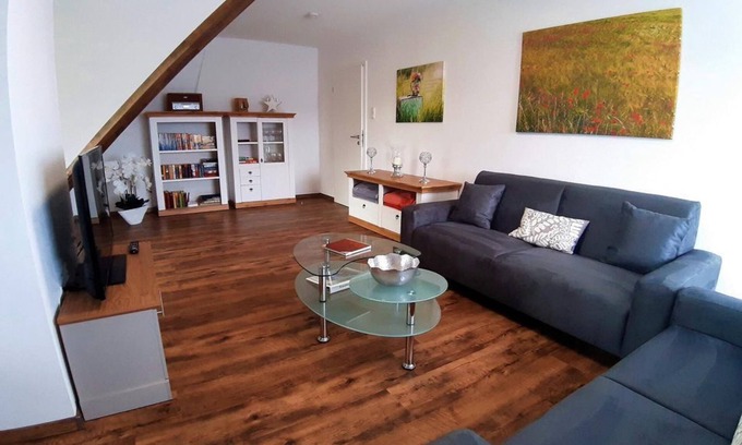 Friedensdorf Apartment | Brälu vacation apartment - Brälu vacation apartment with loggia and balcony