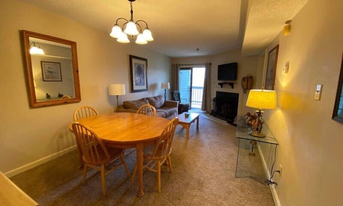 Davis Condo | BR116- Centrally located in Canaan Valley! A/C!