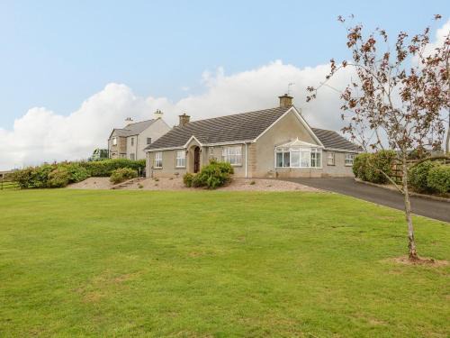 Ballymena House | Braeside Farm House