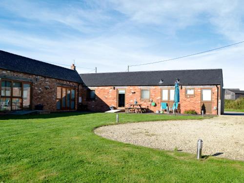 Wotton-under-Edge House | Bramble Barn
