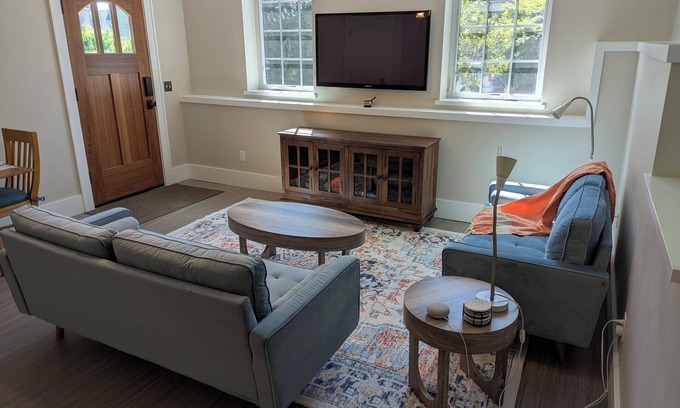 Hosford-Abernethy Apartment | Brand New 1 BR with AC in Prime Portland Location