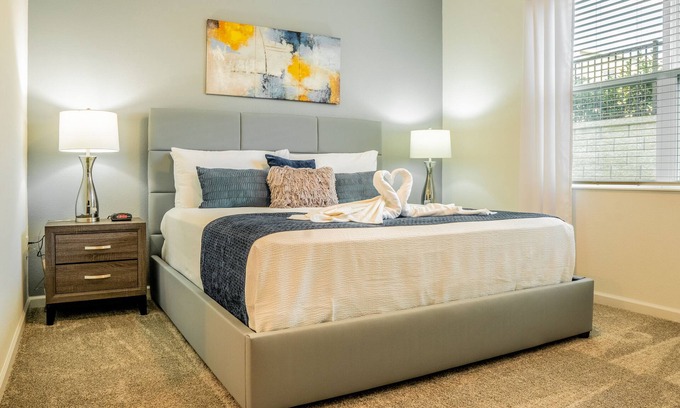 Four Corners Condo | Brand New 2bd/2 bth condo 300