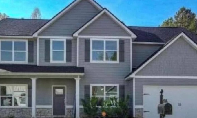 Temple House | Brand New Beautiful Modern Home!