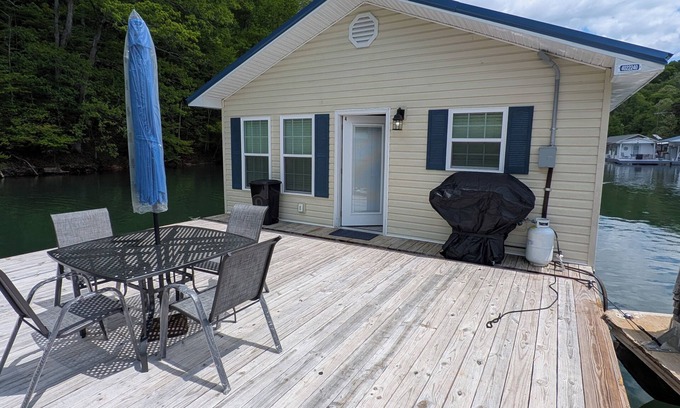Big Creek Boat Rental | Brand New Floating Home on Norris Lake : Sleeps 12 : Swim, Grill & Relax! #2