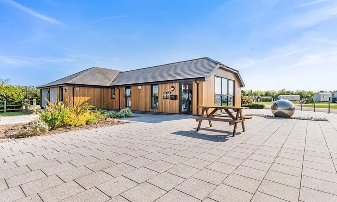 Skegness Ski Chalet | Brand new for 2021 a complete home from home with 2 double bedrooms.
