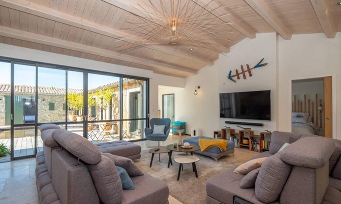 Sainte-Marie-de-Re House | Brand new house near vineyards and the beach