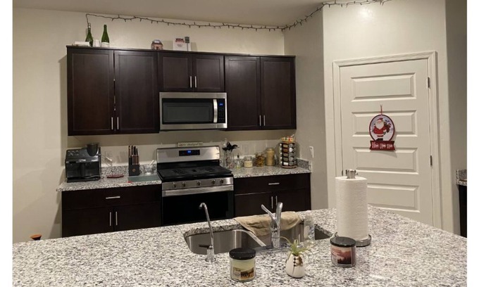 Tucson House | Brand new home near the airport and close to U of A and downtown.