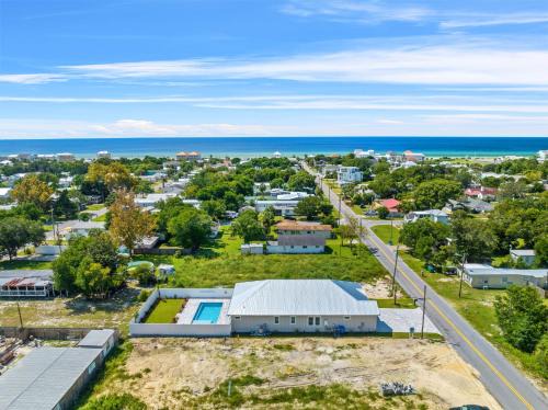 Laguna Beach House | Brand New Home with In-ground Pool, Four Houses From Beautiful Laguna Beach