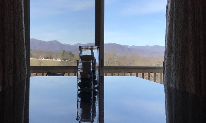 Asheville Cabin | Brand New Log Cabin, Long-Range Mountain Views, Hot Tub, Fire Pit