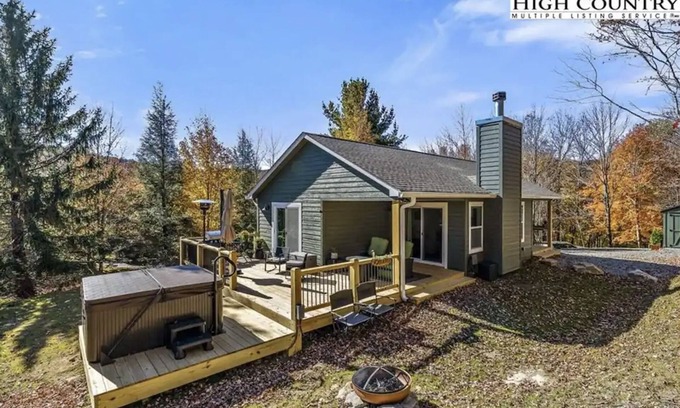 Beech Mountain Cabin | Brand New! Luxury Beech Mountain Cabin minutes from Ski Resort