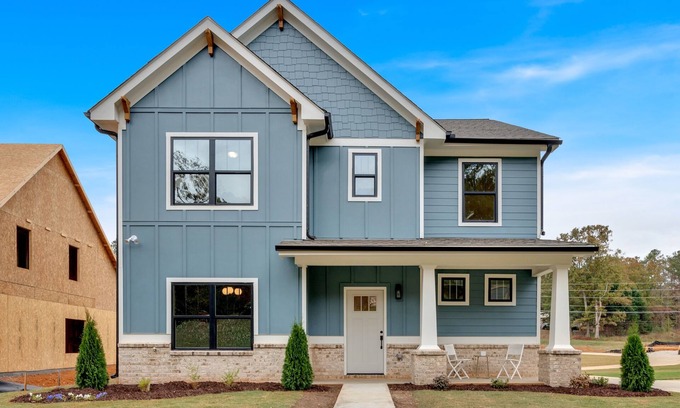 Emerson House | Brand new pet-friendly home 5 minutes from LakePoint Sports Complex!