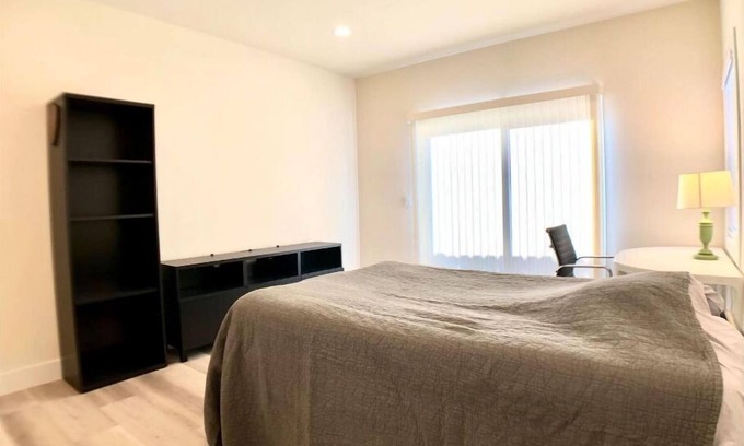 Snail House | Brand NEW! Studio Private Entrance/Bath Location