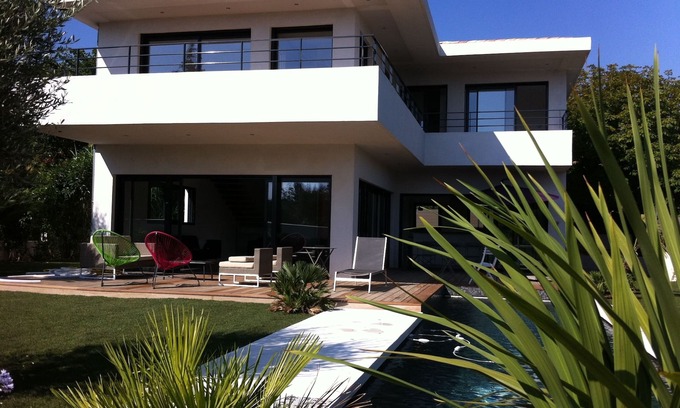 Ceyreste Villa | Brand new, stunning, contemporary pool villa