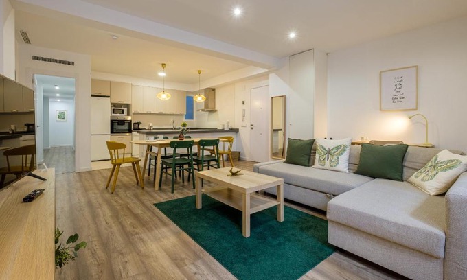 Jesus Apartment | Brand New Stylish Apartment with Fluffy Beds