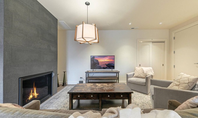 Truckee Condo | Brand New Top Floor Condo in Truckee
