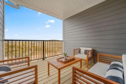 Branson Apartment | Branson Fun Zone Dog-Friendly Games Pool