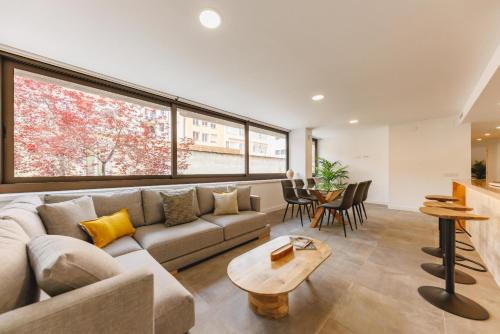 Eixample Apartment | Bravissimo Turbau Entresol B, with 3 bedrooms