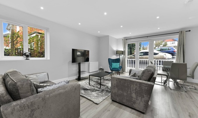 Bray on Thames Apartment | Braywick Serviced Apartments by Ferndale Apt 03