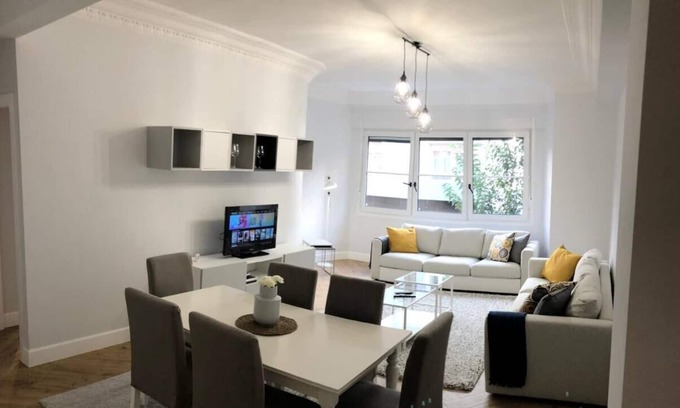 Abando Apartment | Breathe Guggenheim & Culture by The Urban Hosts
