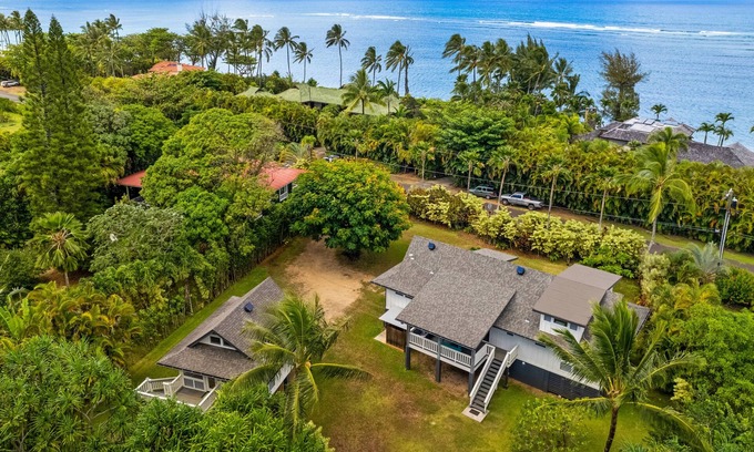 Kilauea House | Breathtaking Anini home with guesthouse & steps away from beach