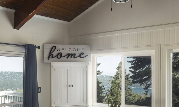 Arrowhead Villas House | Breathtaking Lakeview, GAME RM, 4 mins to Village