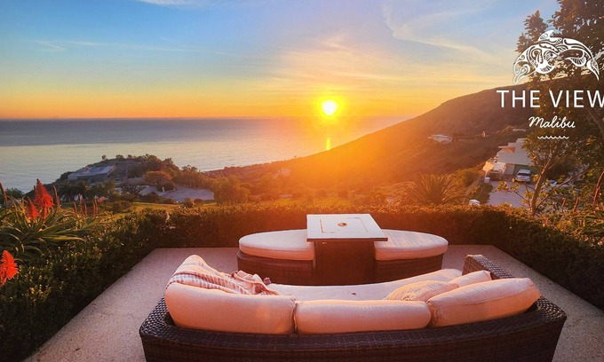 Western Malibu House | Breathtaking Ocean Views. Enjoy sunsets at a private retreat. Large Pool and Spa