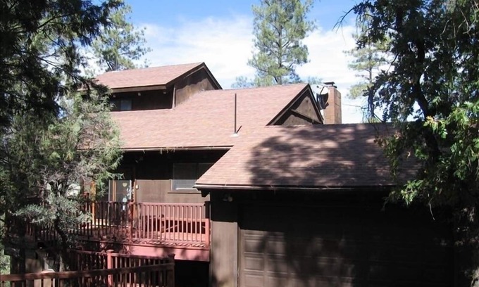 Whispering Pines Cabin | Breathtaking Views of Mogollon Rim from Large Mountain Home