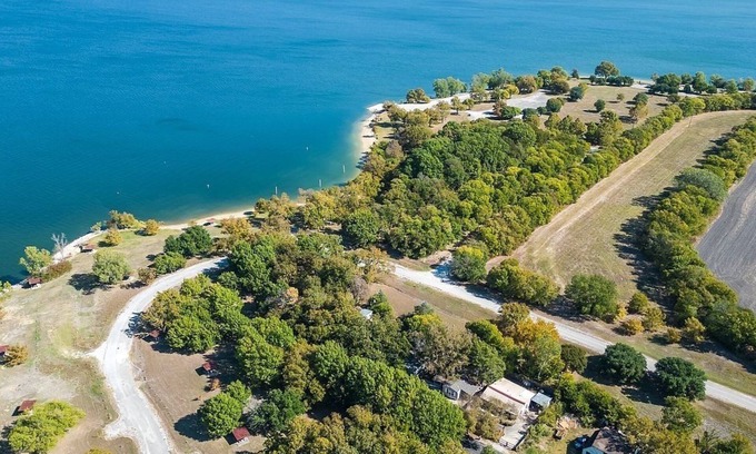 Wylie House | Breezy lake Lavon Cabin