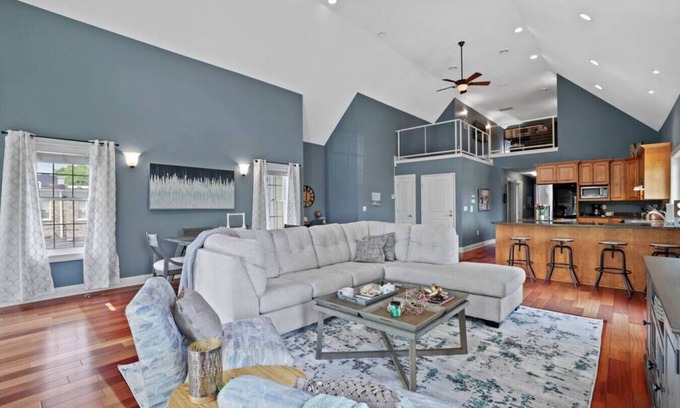 Brewers Hill Condo | Brewers Hill Belle 2 bed + Loft & balcony