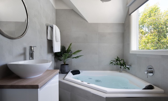 Daylesford Cottage | Briars Loft is a 2 bedroom cottage perfect for weekends & mid-week escapes
