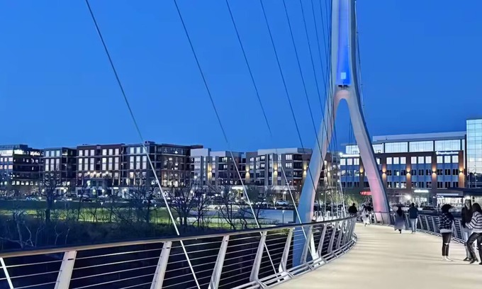 Dublin Condo | Bridge Park ~ Dublin 1BR/1BA Wonderfully Decorated