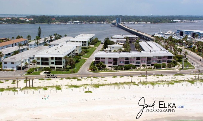 Bradenton Beach Condo | Bridgeport Condo 204 Spectacular Sunset And Gulf Views