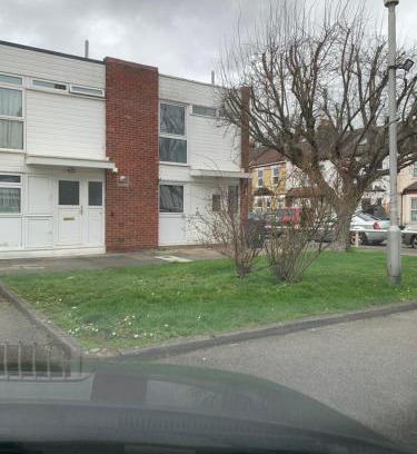 Woodside House | Brierley close