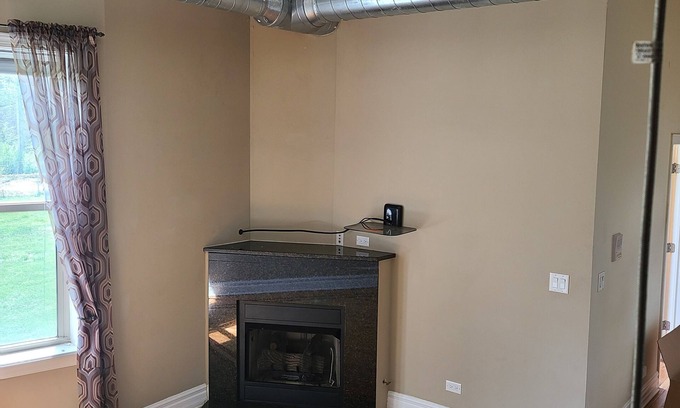 Grand Boulevard Condo | Bright 2 Bed/2 Bath Condo With Patio Less Than 10 Mins From Major Attractions