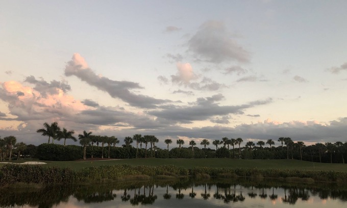 Iona Condo | Bright and cheerfull condo in golf community
