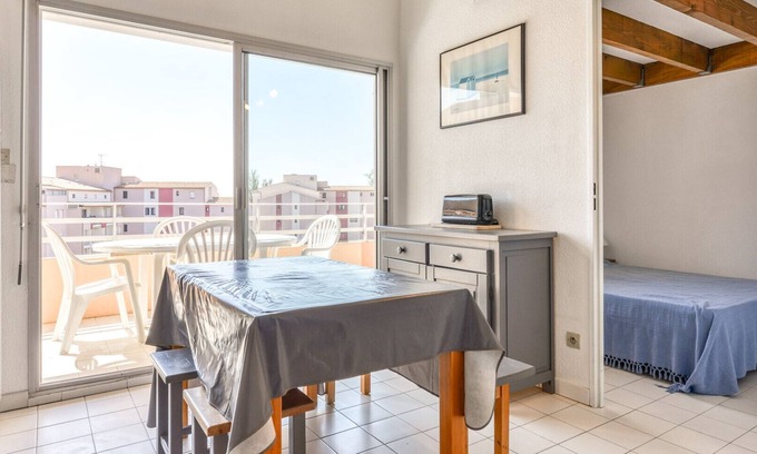 Cap d'Agde Apartment | Bright apt 4/6 ppl, terrace, outdoor pool, parking