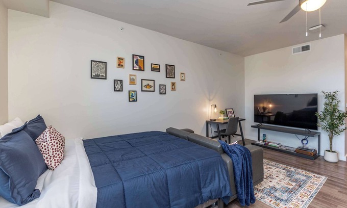 Cincinnati Apartment | Bright & Cozy Retreat Near TQL & Paycor Stadiums