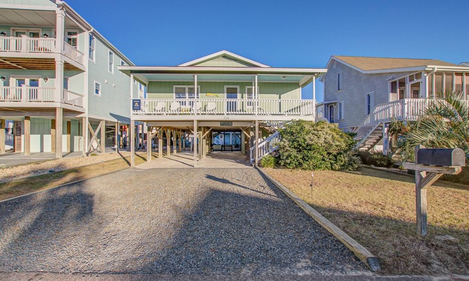 Holden Beach House | Bright Family Escape W/Outdoor Shower, Free WiFi & Large Deck - Walk to Beach