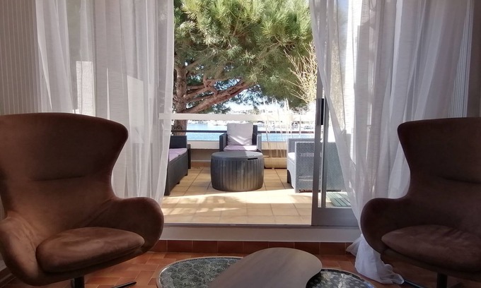 Le Grau-Du-Roi Apartment | Bright marina with superb water views, 2 Terraces South and East.