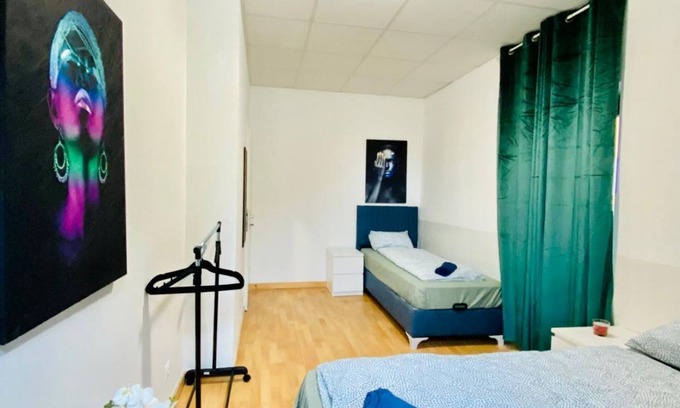 Liesing Apartment | Bright Room in Shared Apt with Easy City Access